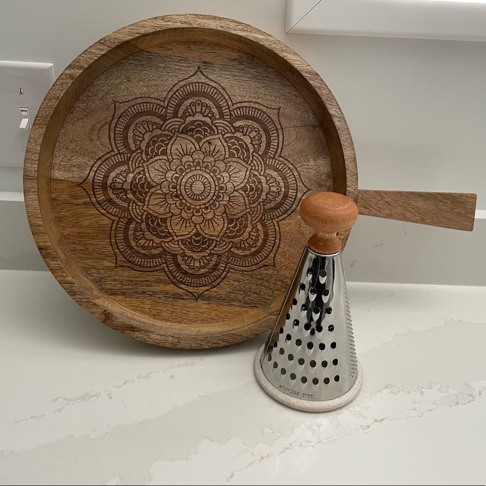 Serving Board & Cheese Grater